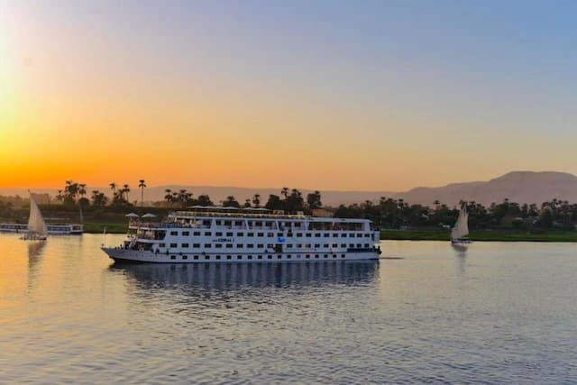 9 Days Cairo, Aswan, Luxor and Hurghada Tour Package by flight 48